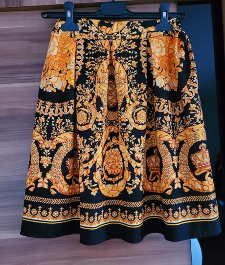 Zlato cierna sukna, v pase guma, s