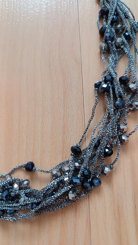 Náhrdelník, stradivarius