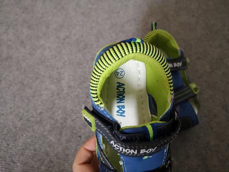 Chlapčenské sandále, 24