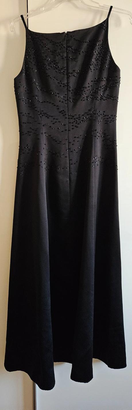 Spoločenské šaty marie lund, 38