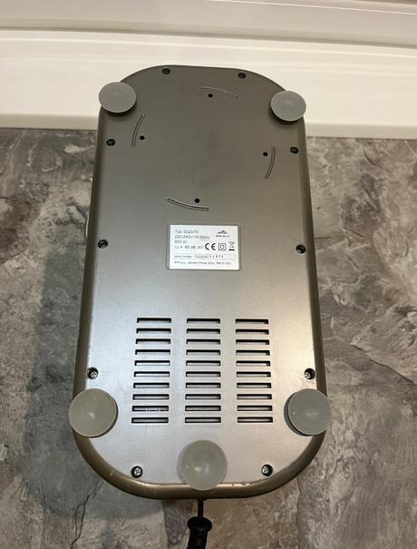 Kuchynský robot eta gratussino bravo ii 0023 90070, eta