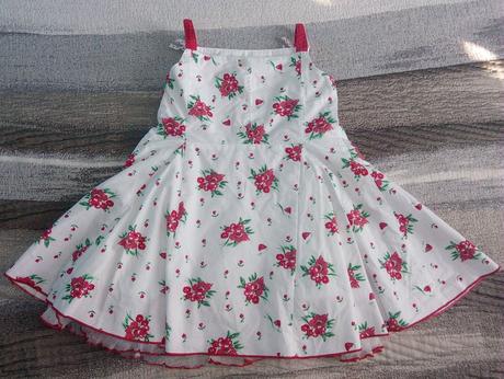 Dievčenské šaty, early days,74