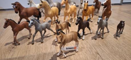 Schleich kone, 