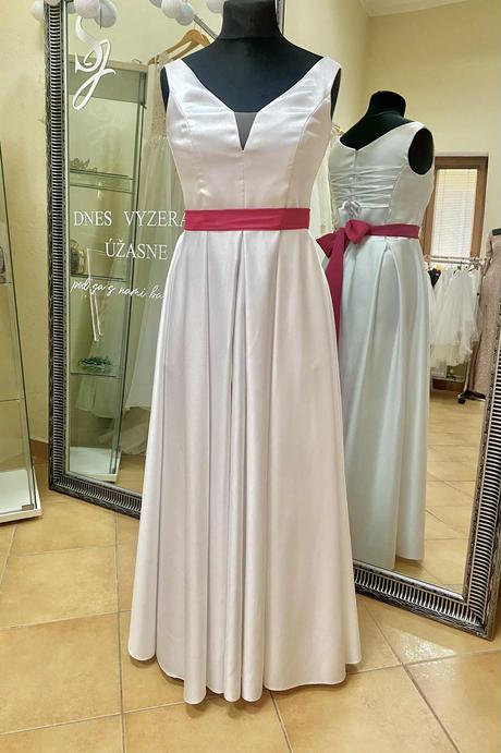 Spoločenské / svadobné šaty veľkosť s/m/l, l / m / s