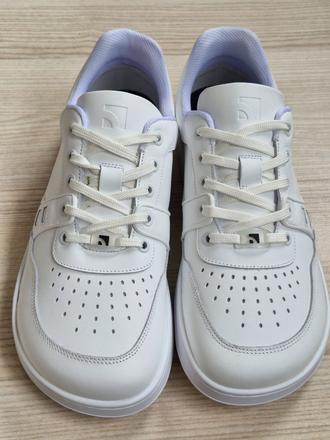 Arise - all white  43 x350, be lenka,43