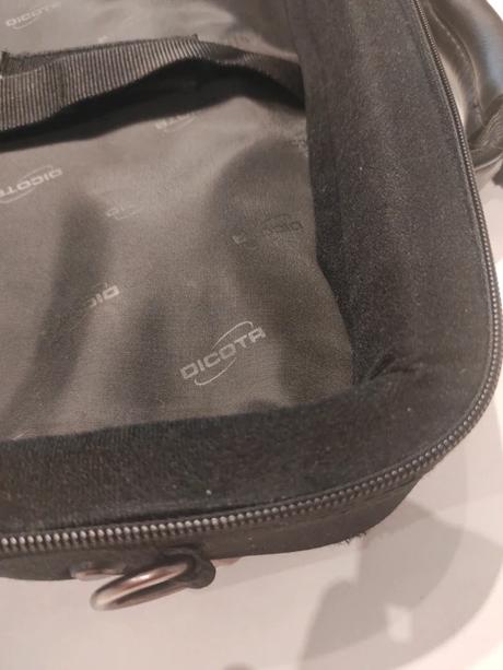Taška na notebook, dicota