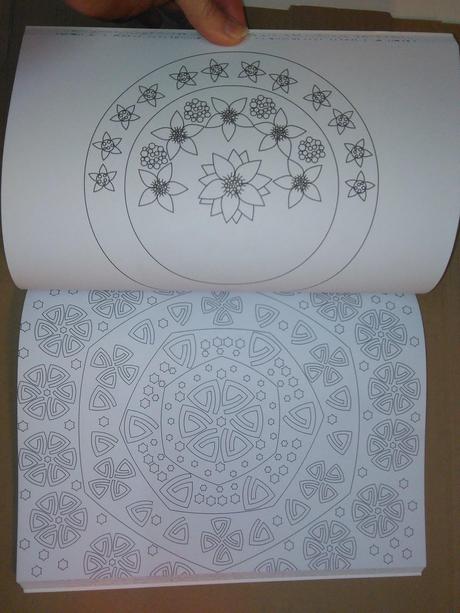 Mandalas / soothing patterns malovanky, 