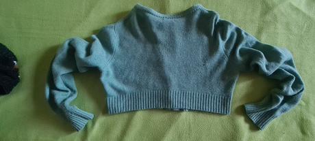 Krátky svetrík - bolerko, benetton,s