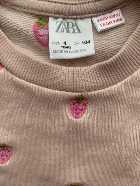 Suprava zara s vysivanymi jahodami, zara,104