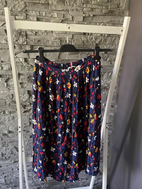 Tommy hilfiger v.m, tommy hilfiger,m