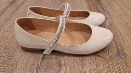 Topanky na prilezitost, lasocki,33