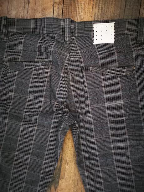 Nohavice, billabong,m