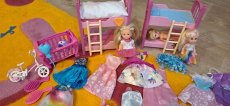 Barbie + saty+ prislus., 