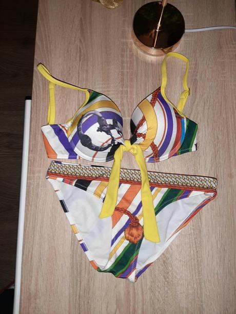 Dámske dvojdielne plavky, 36