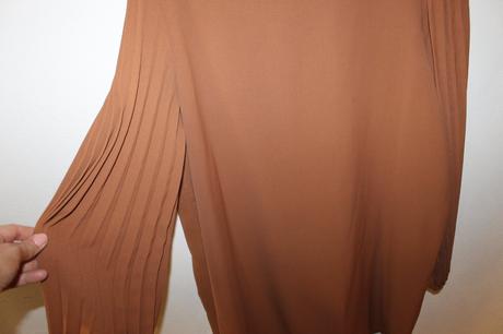 Šaty s plisovanými rukávmi v. xl, xl