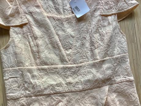 Krasne saty london/78, 44