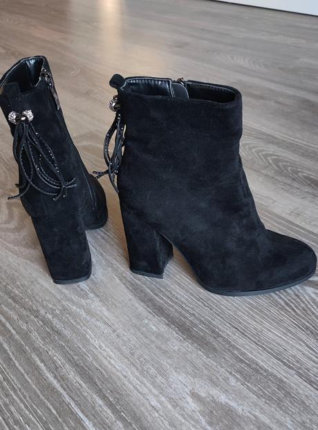 Kotníkové čižmy, 35