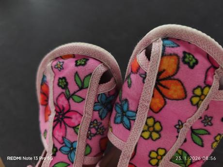 Manik papuče ako nové, manik,28