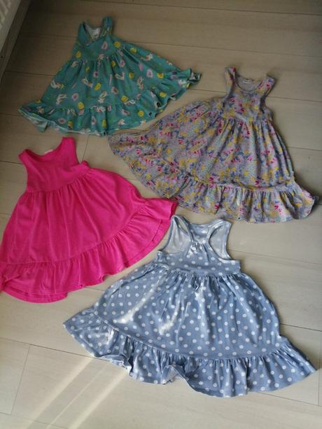 Saticky 4 ks, rozne farby, vel. 3-4 roky, f&f,104