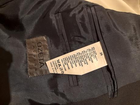 Oblek s košeľou ozeta, 26