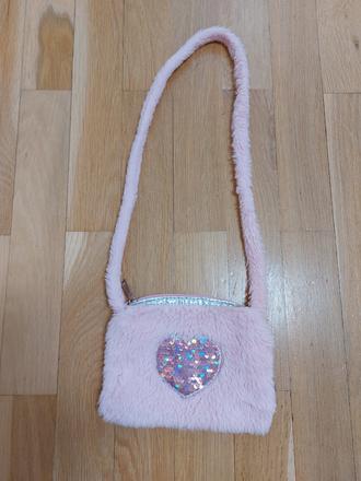 Dievčenská kabelka, 