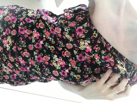 Kvetovany overal, amisu,s