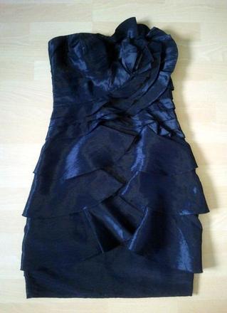 Znackove koktailove saty apart, 36