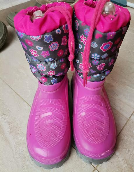 Snehule bata, baťa,28