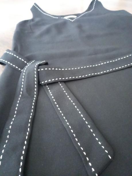 Elegantné šaty s detailom, promod,34