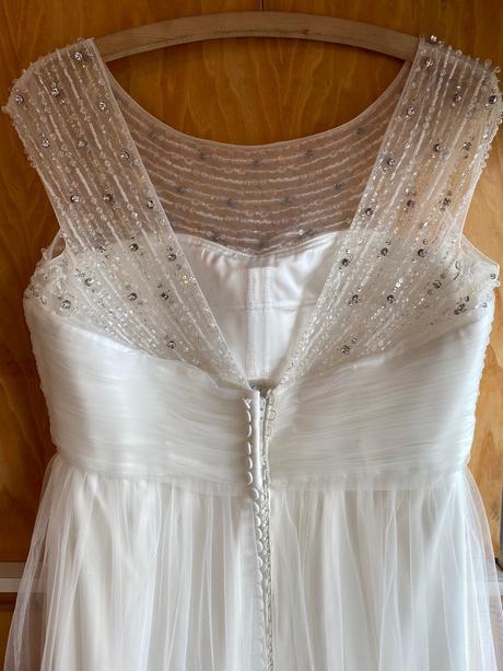 Svadobne saty- vhodne aj pre tehotne, 42