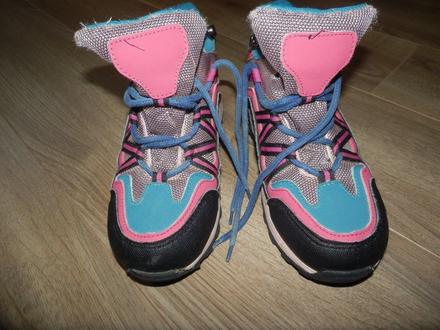 Turistické topánky, 32