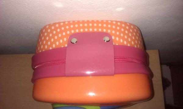 Taštička - box na desiatu Oops