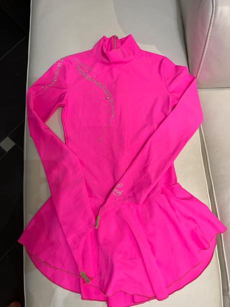 Krasokorčuliarske saty 140-146, 140