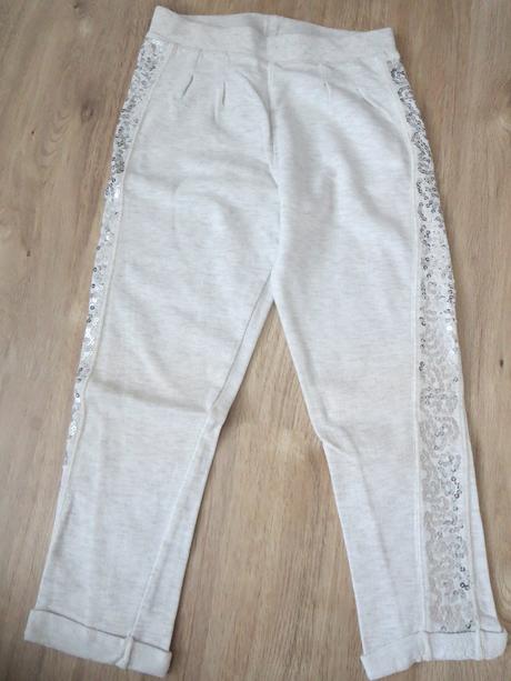 Tepláky, l.o.g.g.,122