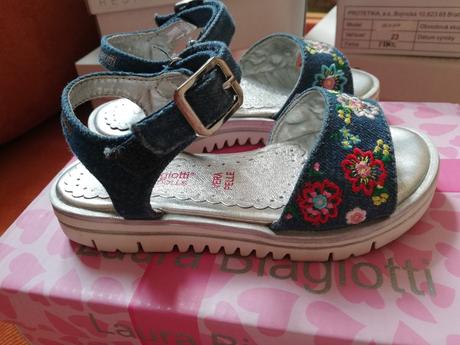 Sandálky laura biagiotti, 25