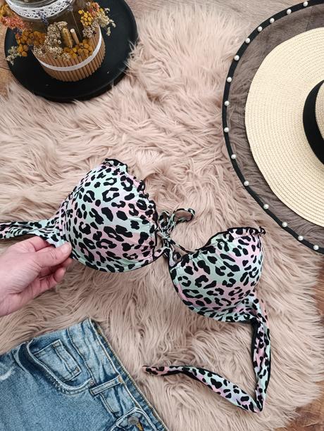 Farebný vrch plaviek, tezenis,m