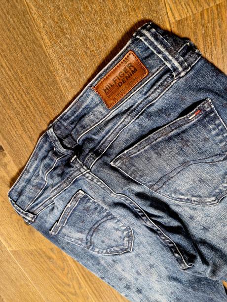 Perfektne stylove elasticke rifle v.28/32 respxs/s, tommy hilfiger,28