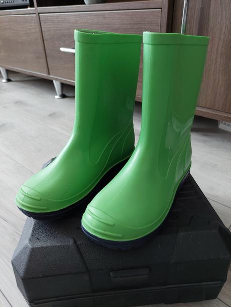 Gumáky do dažďa, 32