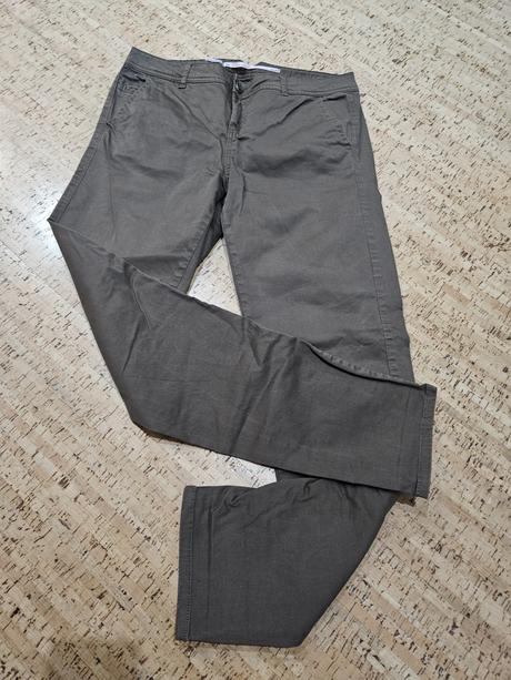 Elelgantne nohavice, bershka,s