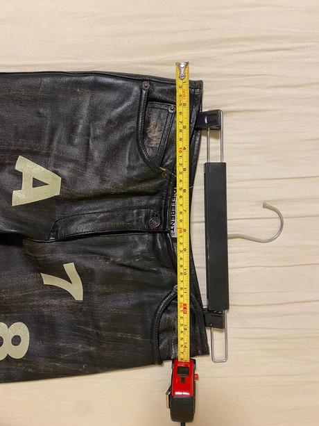 Kožené nohavice different, s