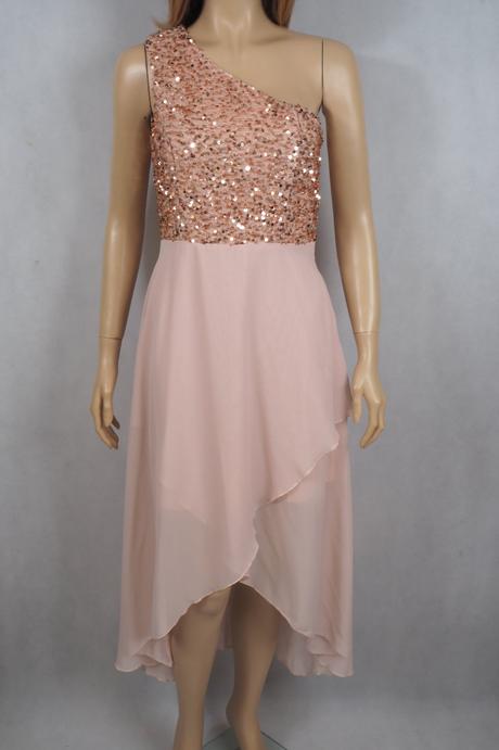 Kvalitné elegantné šaty, 38