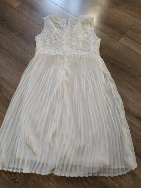 Šaty s čipkou a plisovanou sukňou, reserved,152