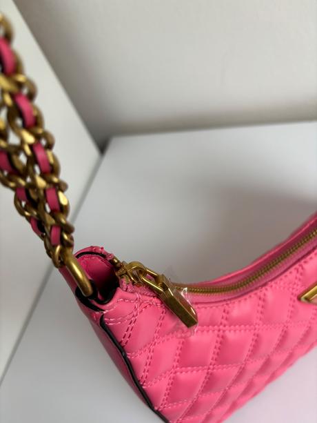 Guess kabelka, guess