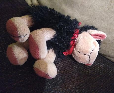 Ovecka cierna so satkou, top stav, 