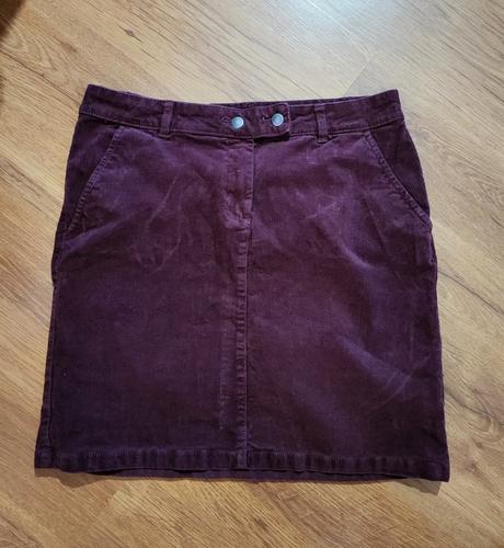 Menčestrová sukňa, l