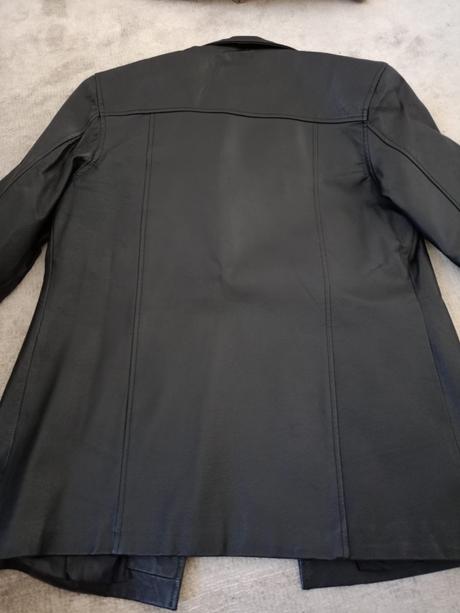 Predám koženú bundu, 