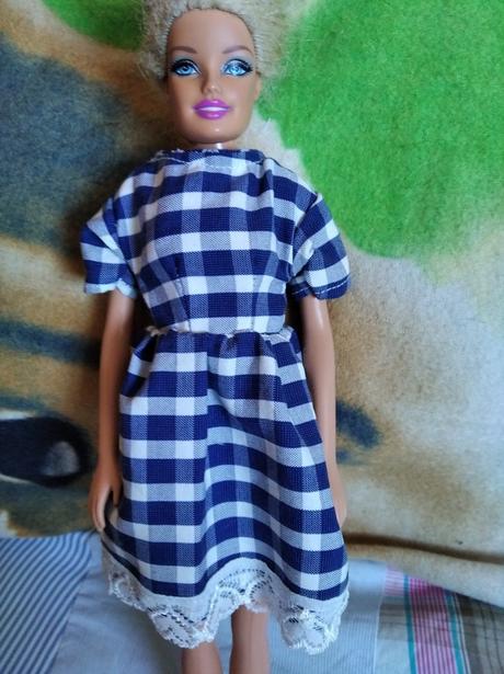 Šaty pre barbie,