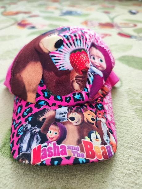 Šiltovka máša a medveď, 104