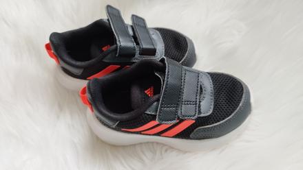 Tenisky adidas, adidas,23