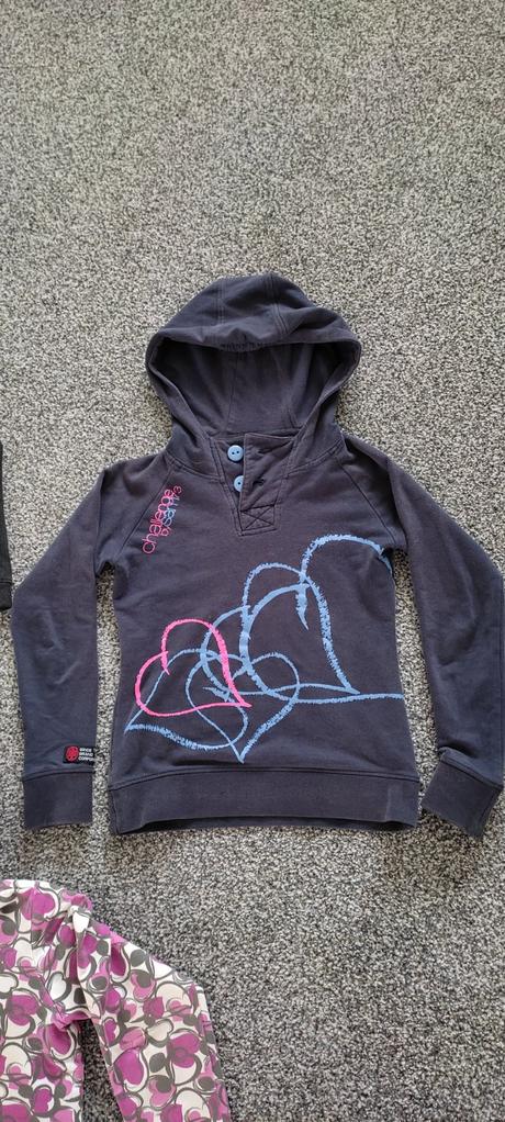 3 x mikina 134, cena spolu, 134